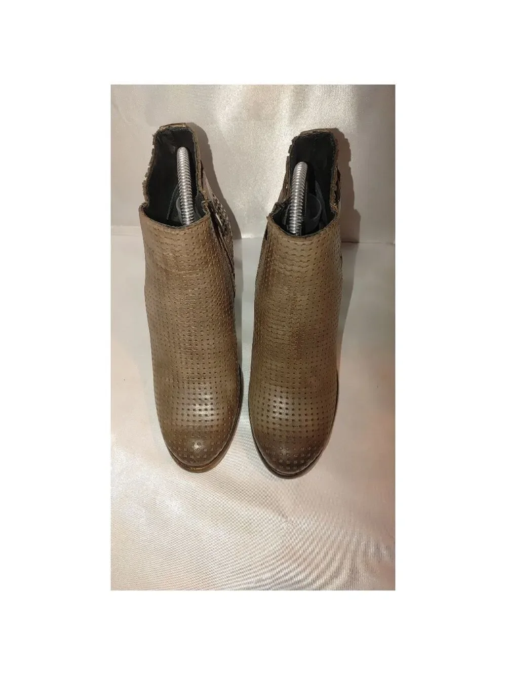 Naughty Monkey Show Stoppa Perforated Leather Booties Size 8M